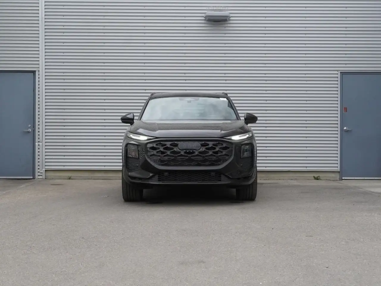 Audi Q3 снимка Audi Q3