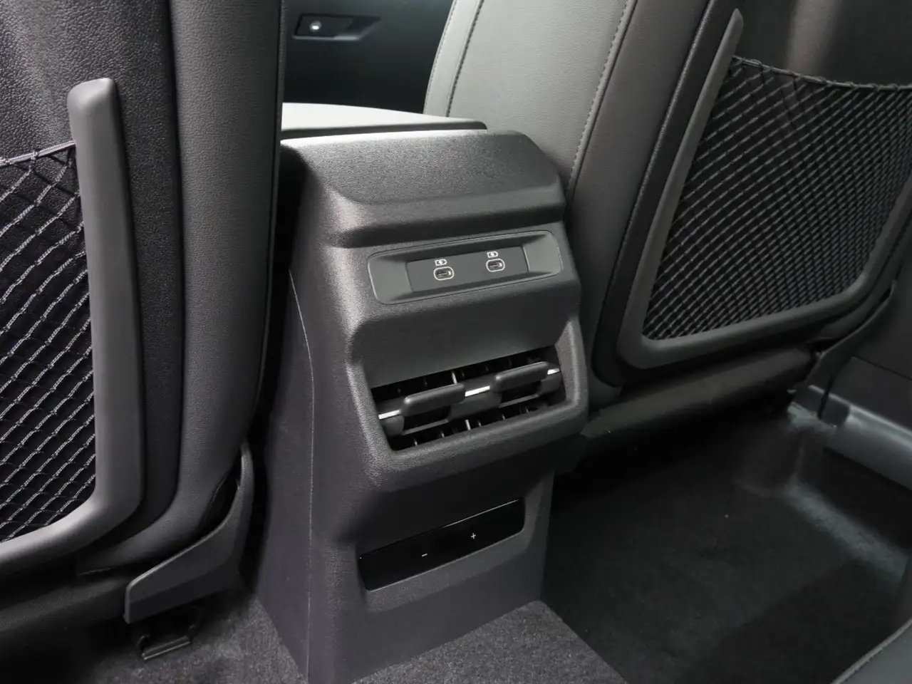 Audi Q3 снимка Audi Q3