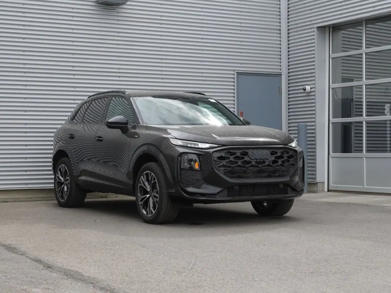 Audi Q3 снимка Audi Q3
