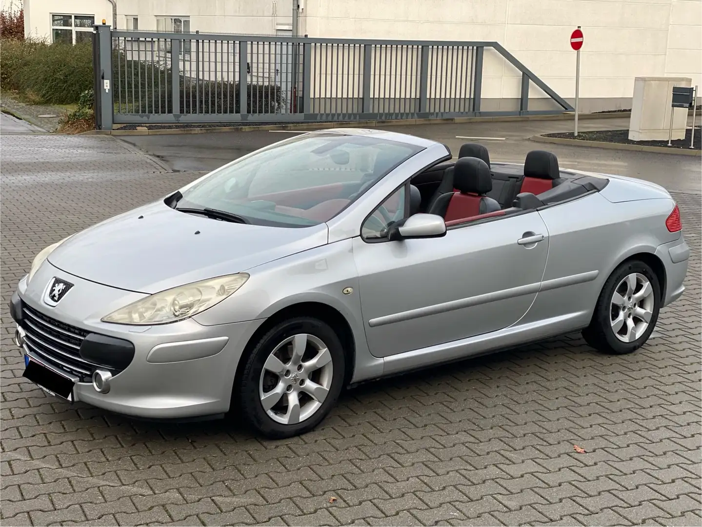 Peugeot 307 Tendance CC Cabrio-Coupe Grau - 1