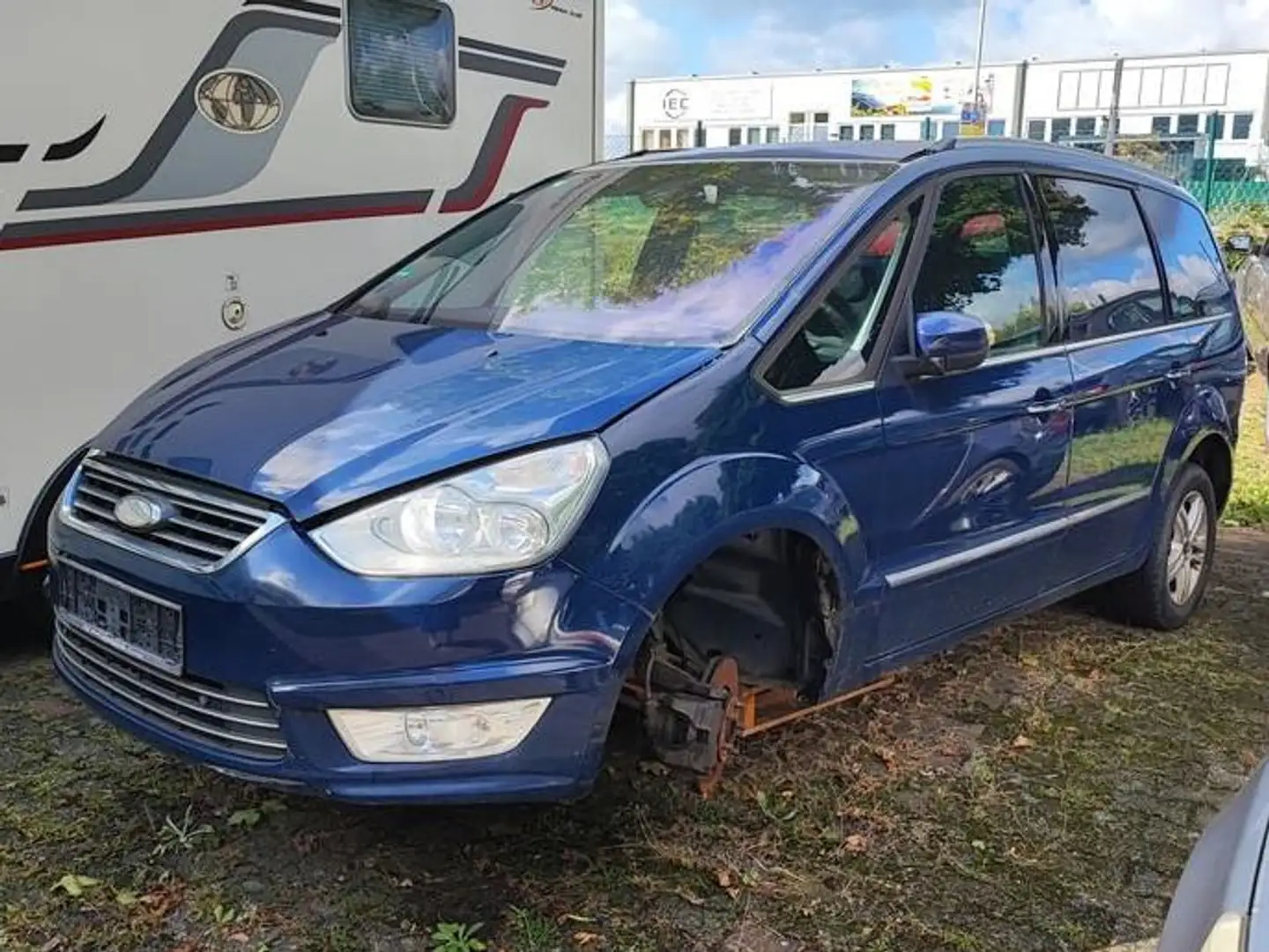 Ford Galaxy Titanium Blau - 2