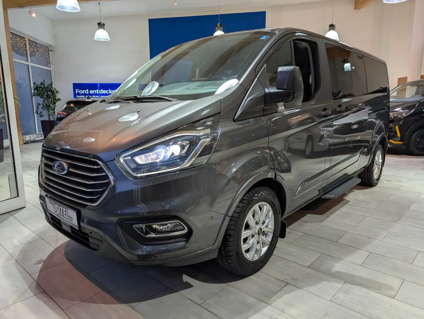 Ford Tourneo Custom L2 Titanium X Grau - 1