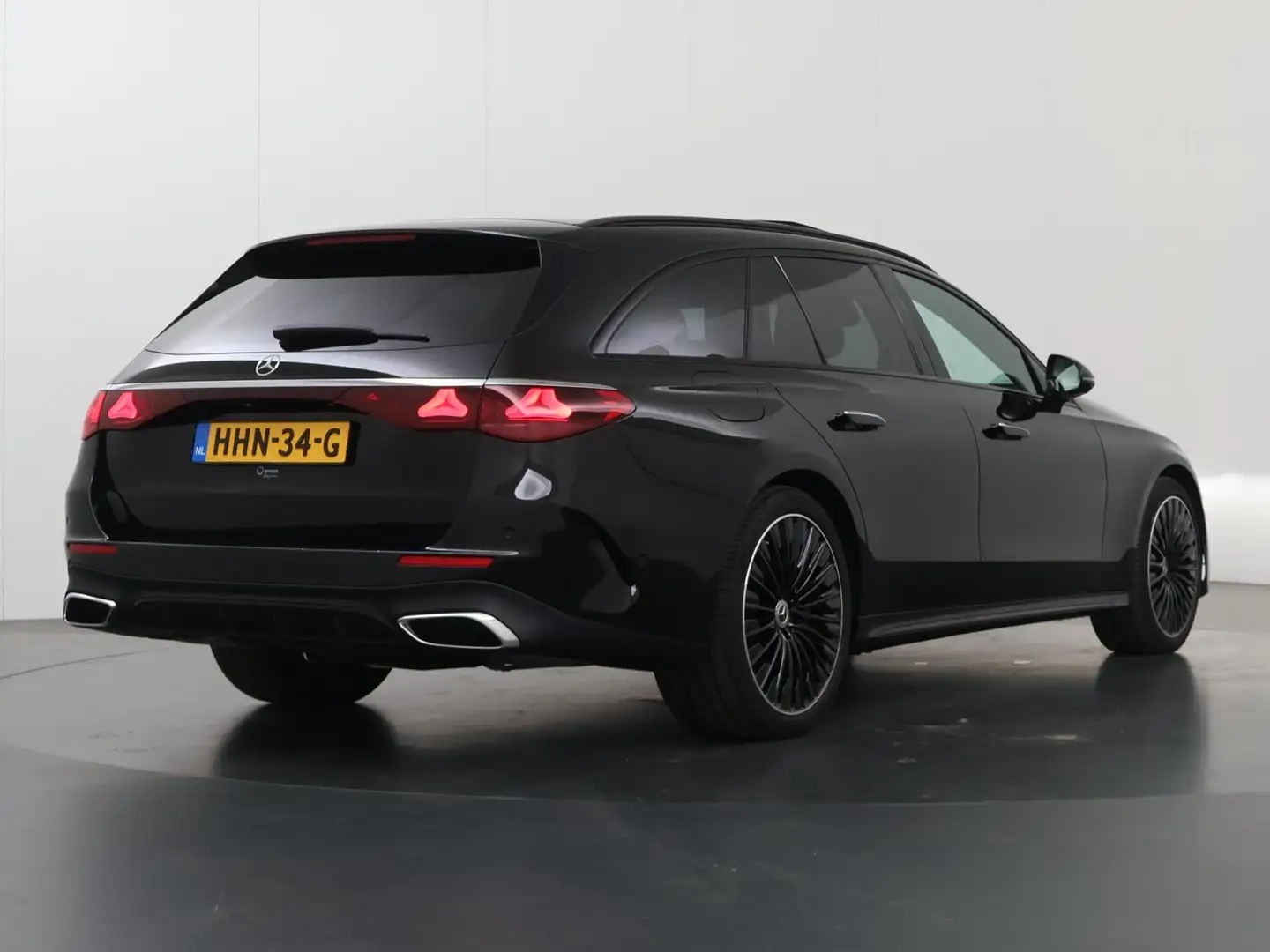 Mercedes-Benz E 300 Estate e AMG Line | Superscreen | Panoramadak | N Noir - 2