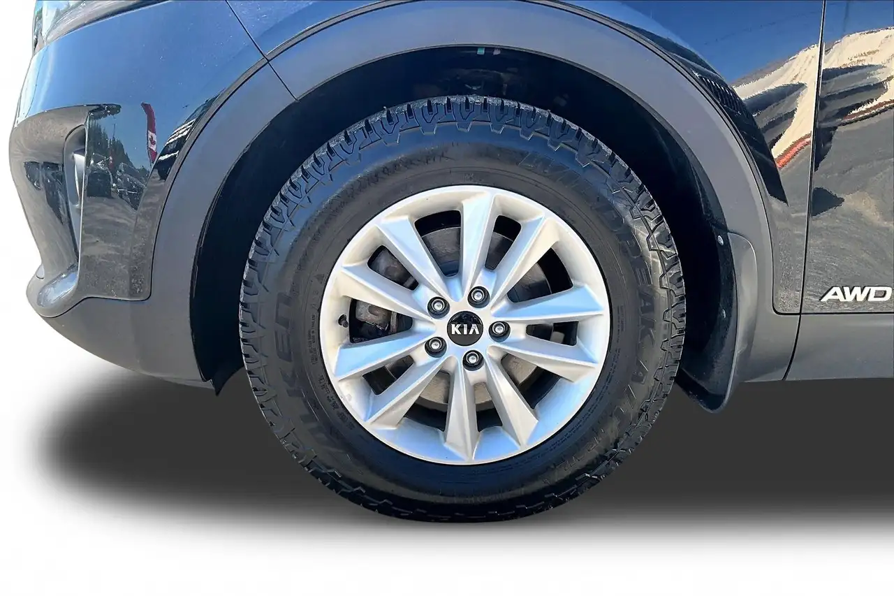 Kia Sorento photo Kia Sorento