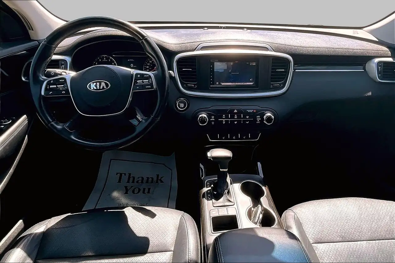 Kia Sorento photo Kia Sorento