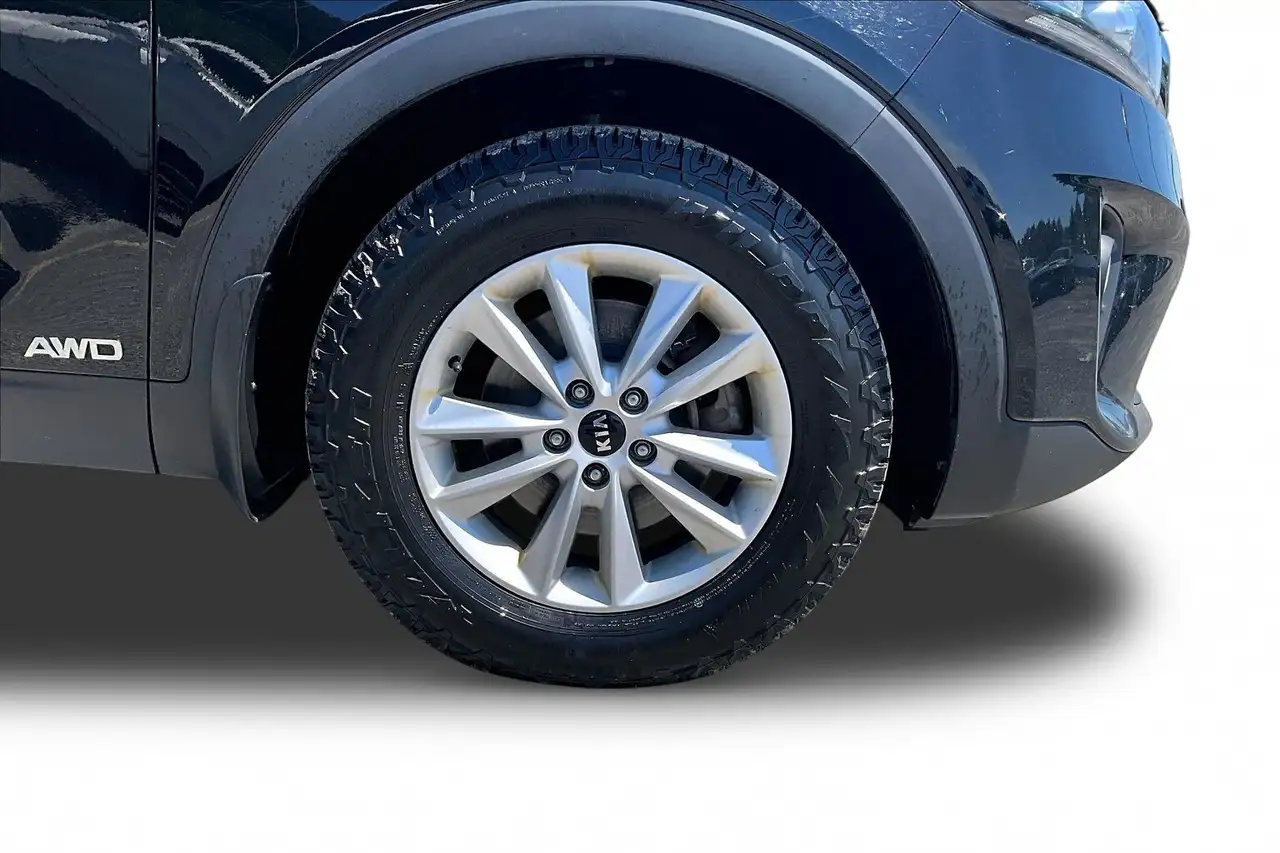 Kia Sorento photo Kia Sorento