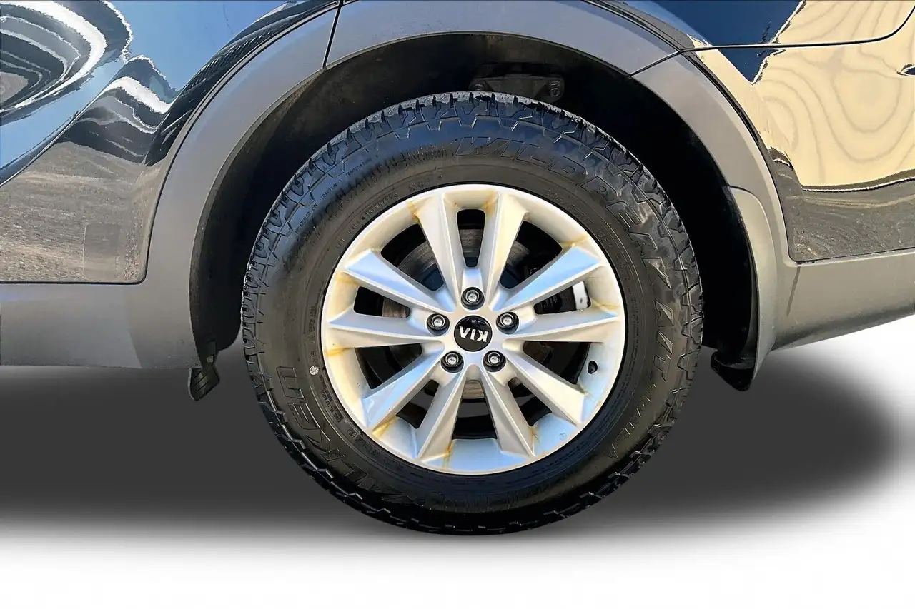 Kia Sorento photo Kia Sorento