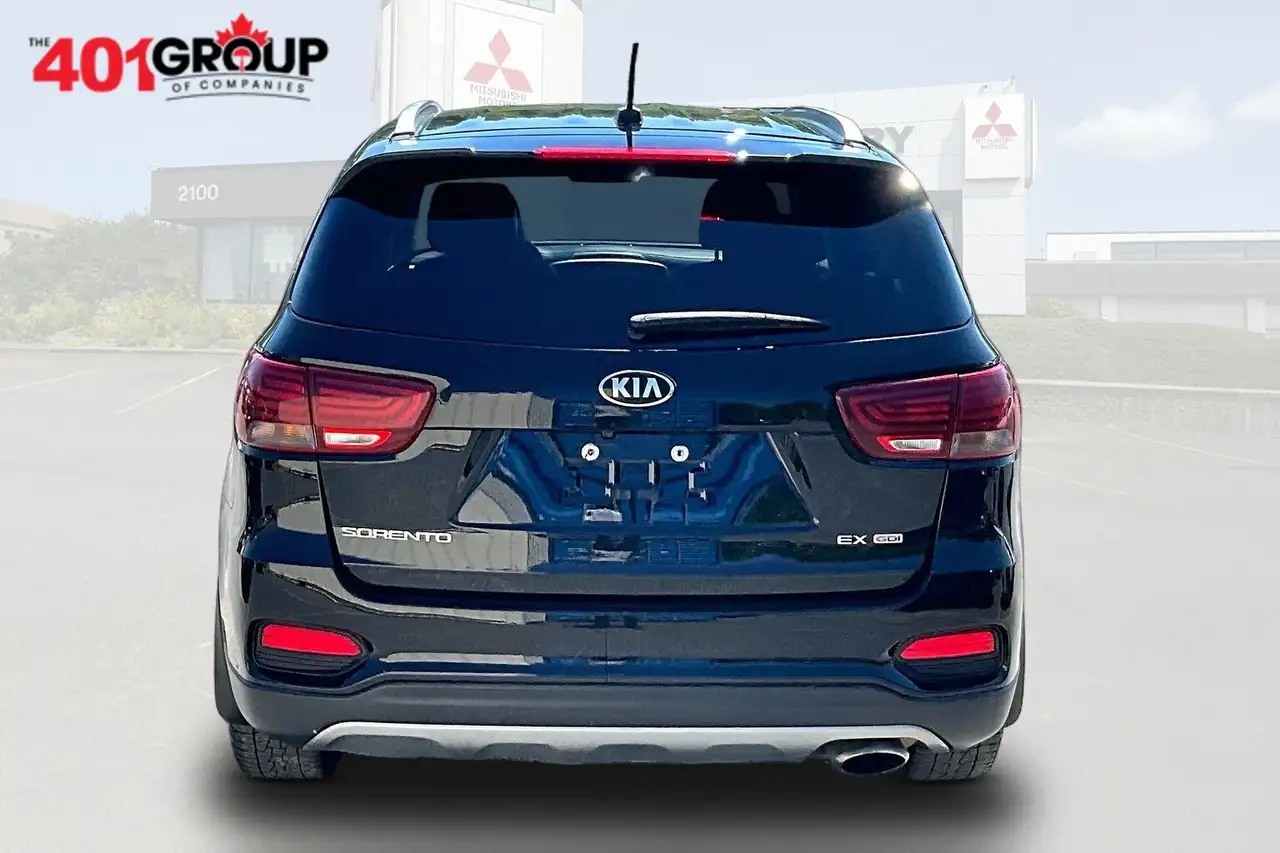 Kia Sorento photo Kia Sorento