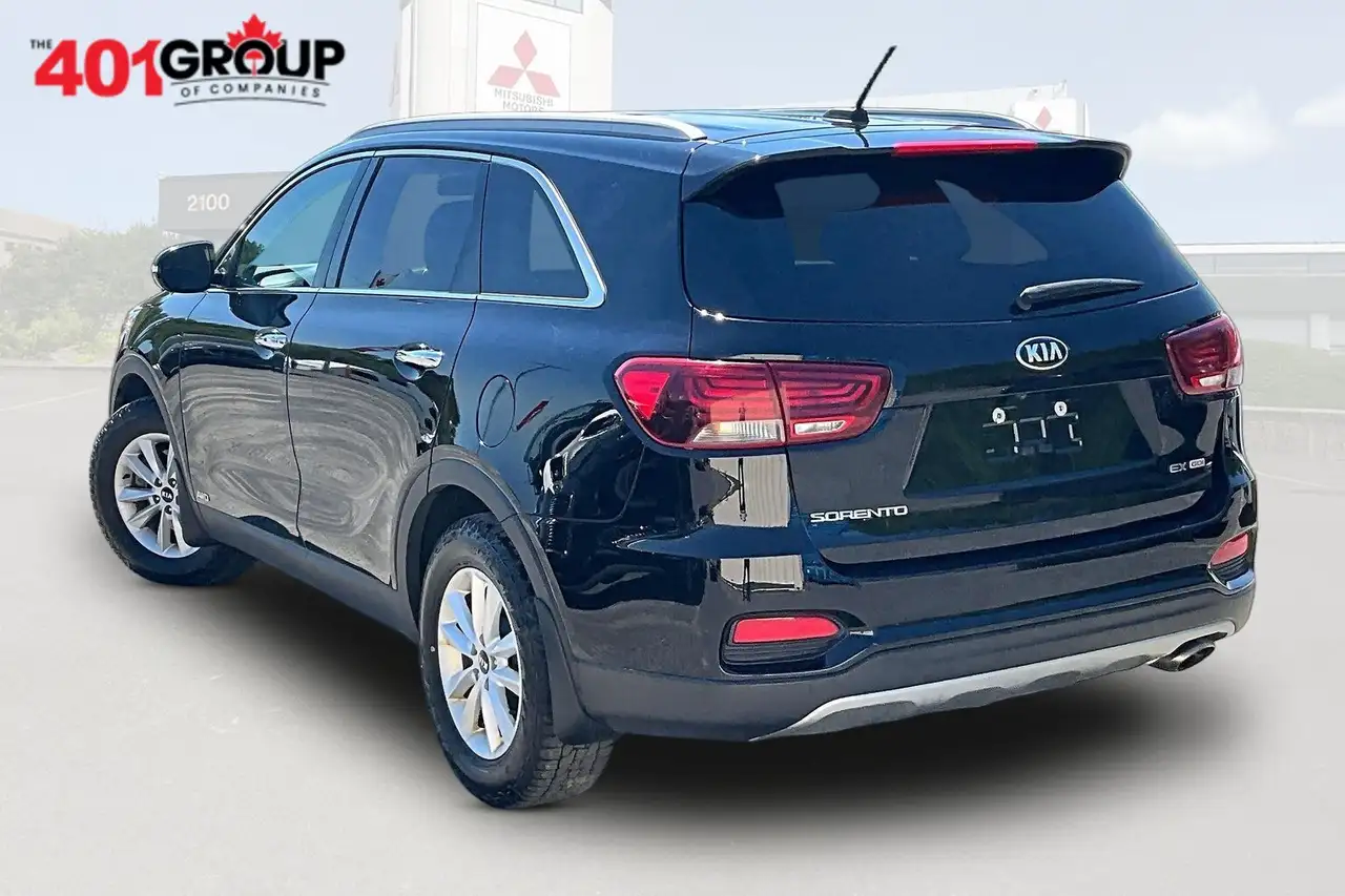 Kia Sorento photo Kia Sorento