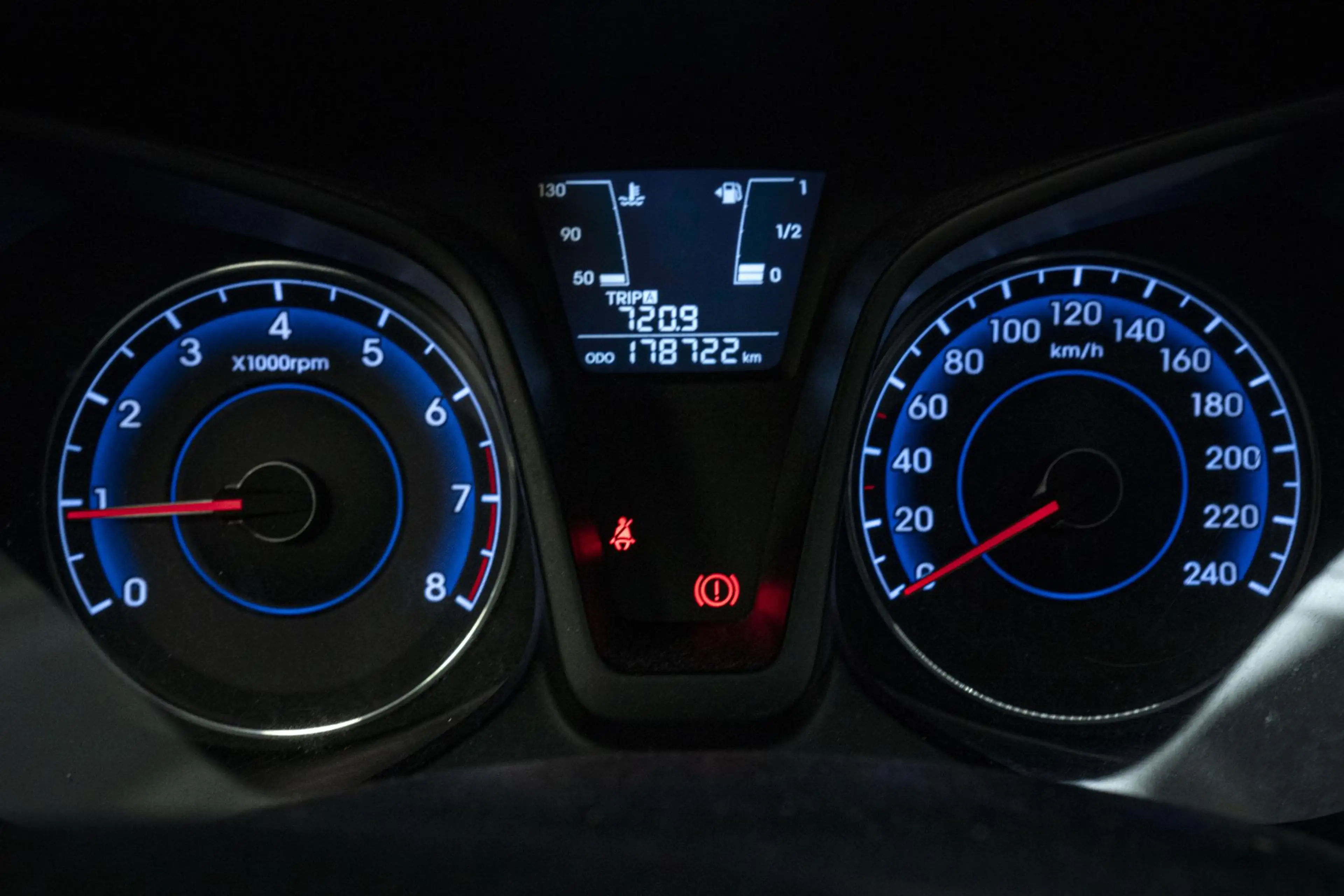 Hyundai iX20 1.4i Go! | Trekhaak | | Navigatie | Camera — photo 9