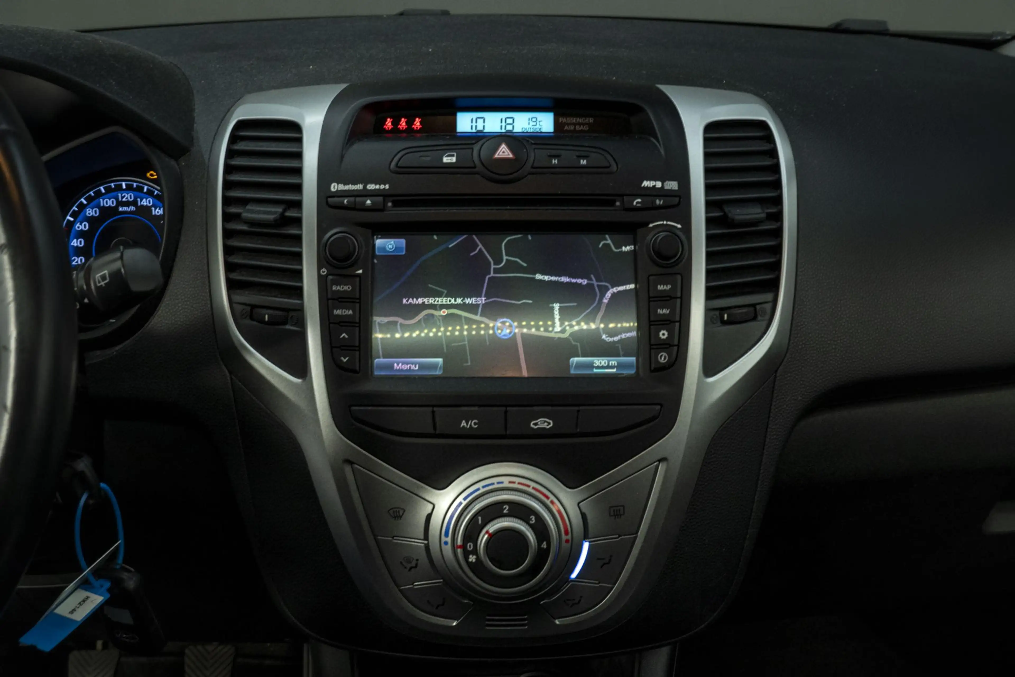 Hyundai iX20 1.4i Go! | Trekhaak | | Navigatie | Camera — photo 12