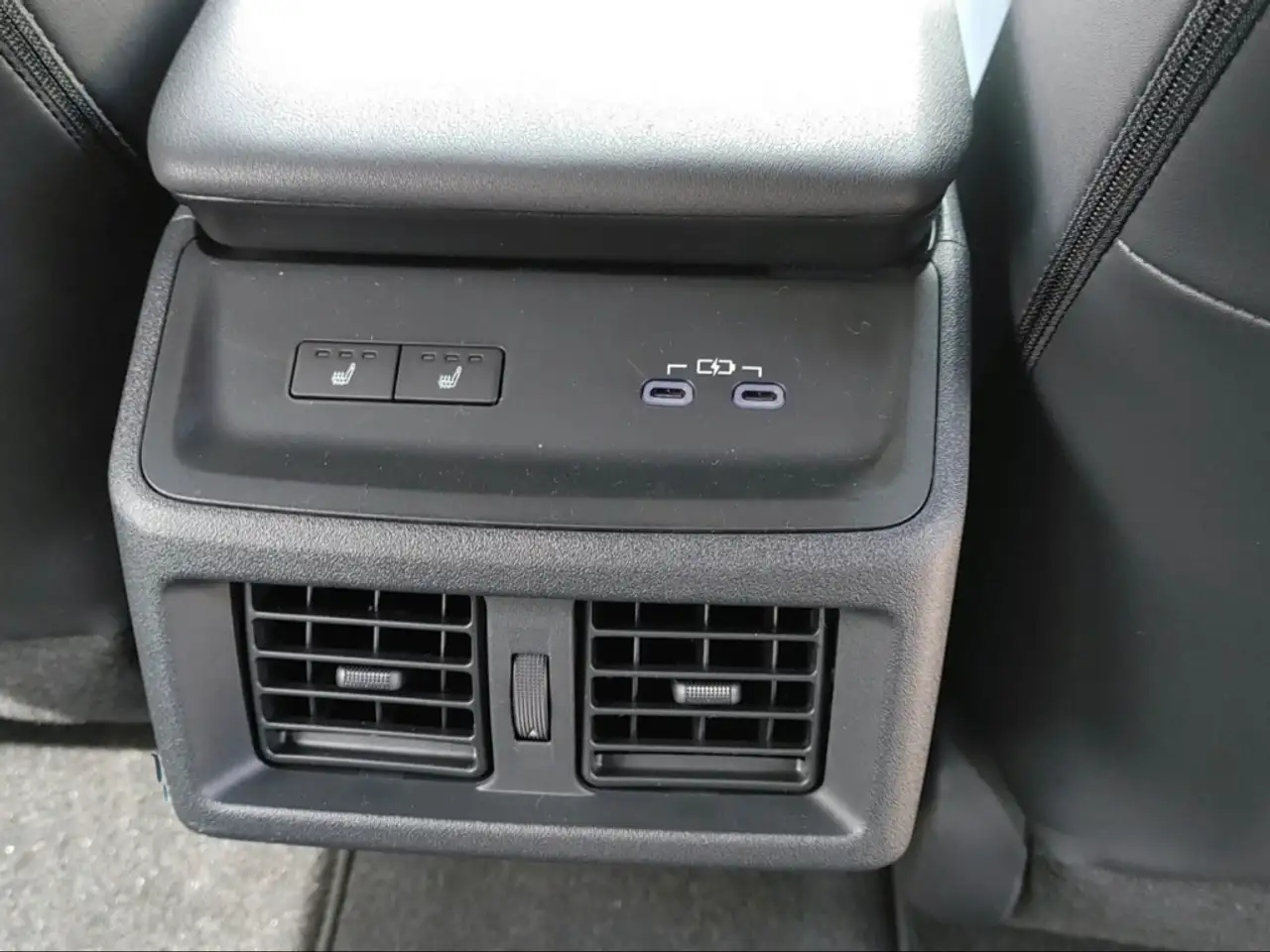 Toyota bZ4X Touring Lounge AWD Spurhalteass. Keyless SHZ 360 K 15