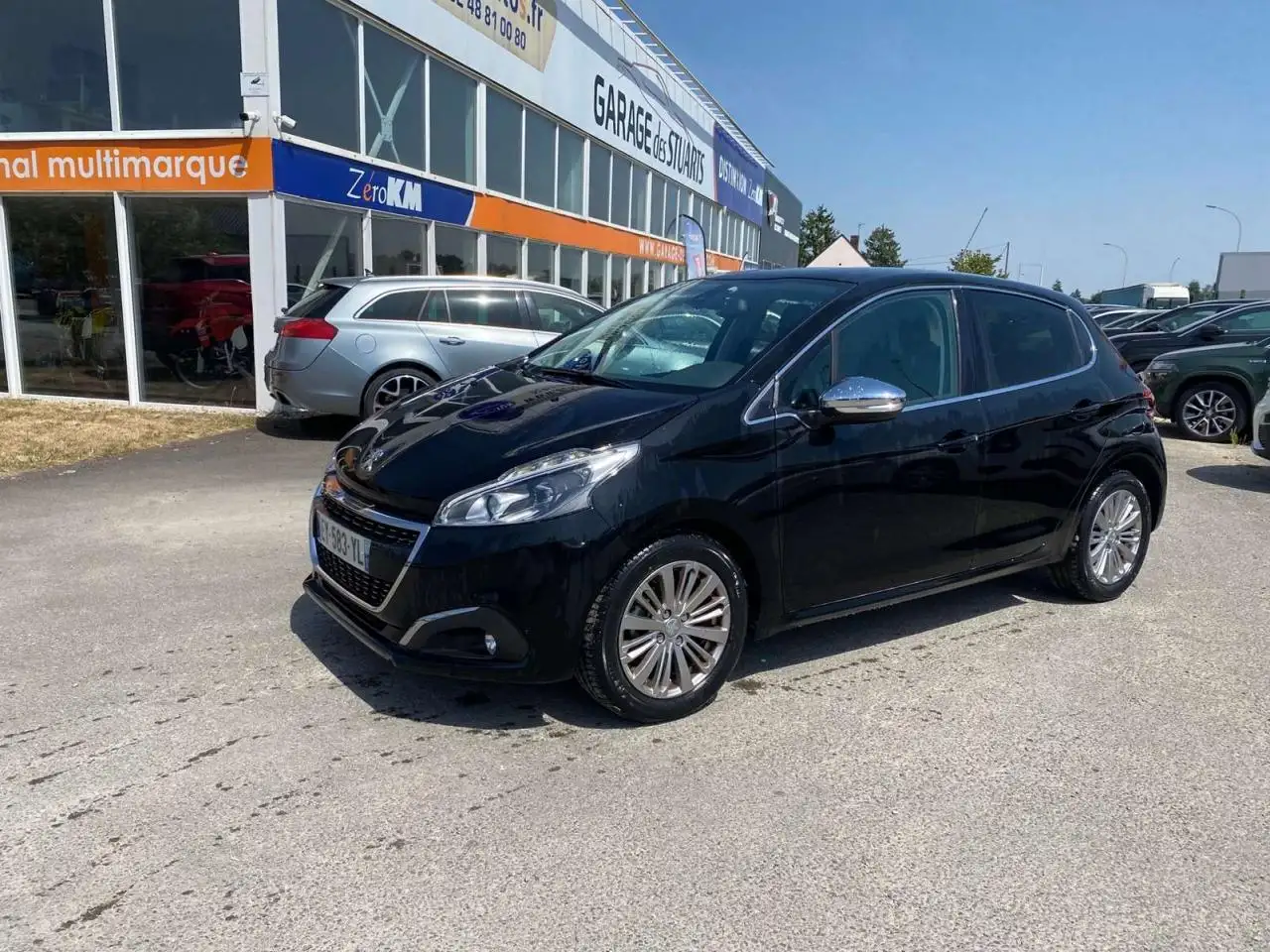 Peugeot 208 1.2i Pure Tech 12V S\\u0026S - 110  Allu