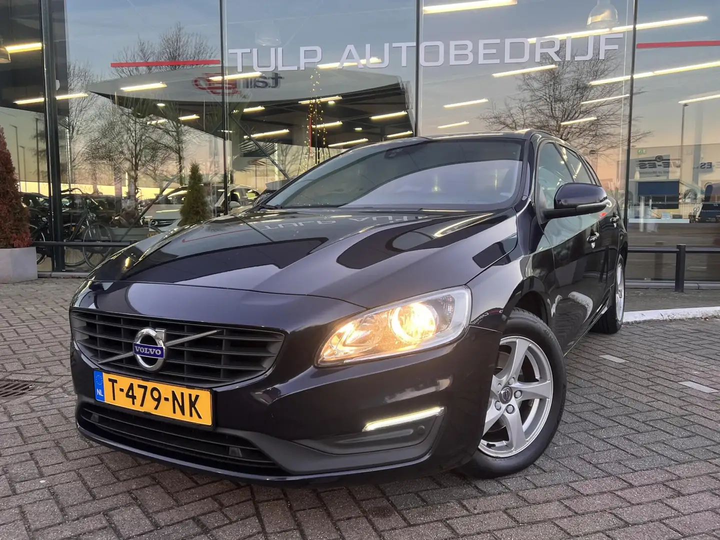 Volvo V60 2.0 D2 Polar+ Airco Clima Cruise control Mooie sta Blau - 2