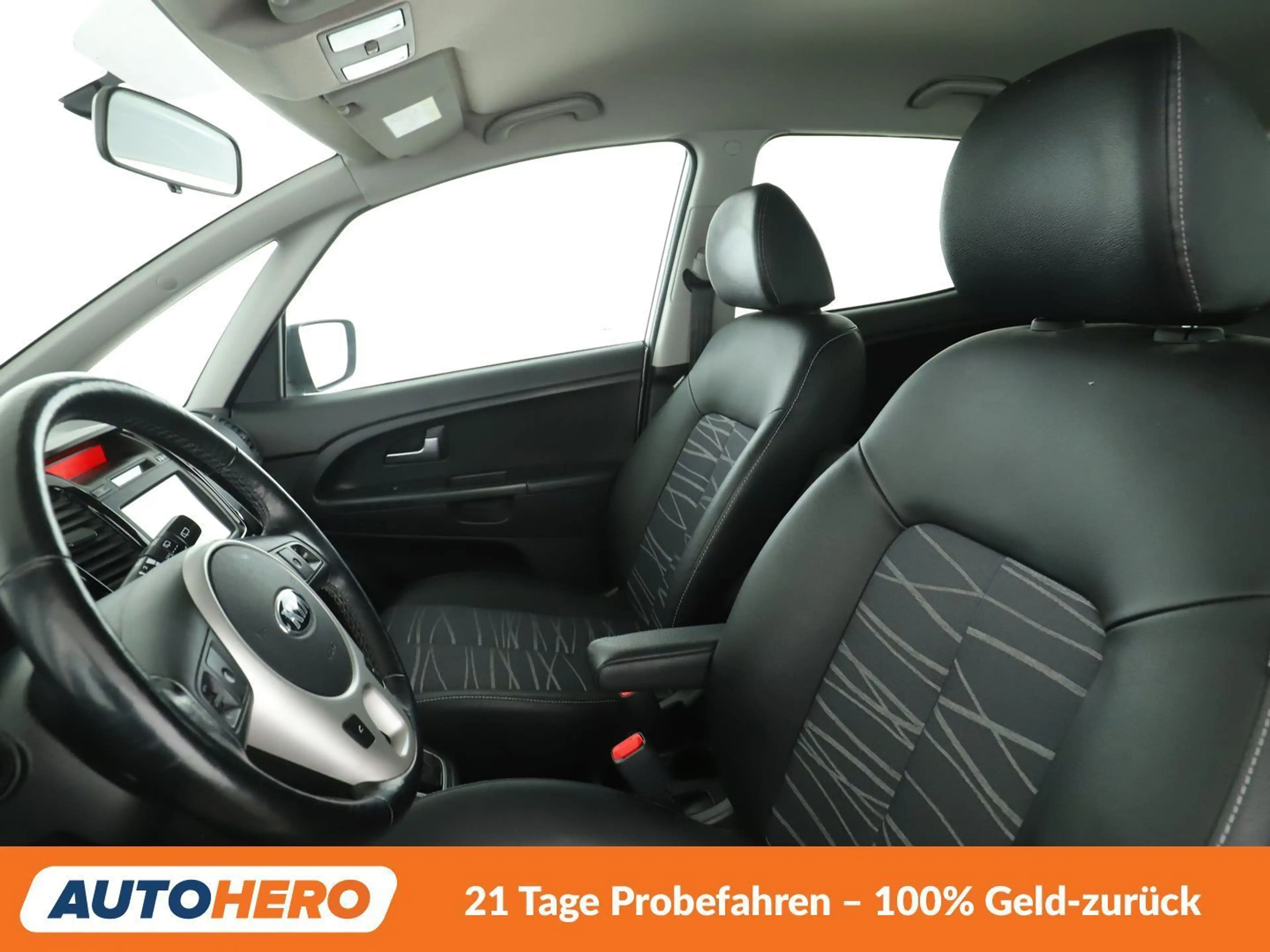 Kia Venga 1.6 Dream Team *ALU*SHZ*PDC*NAVI* — photo 10