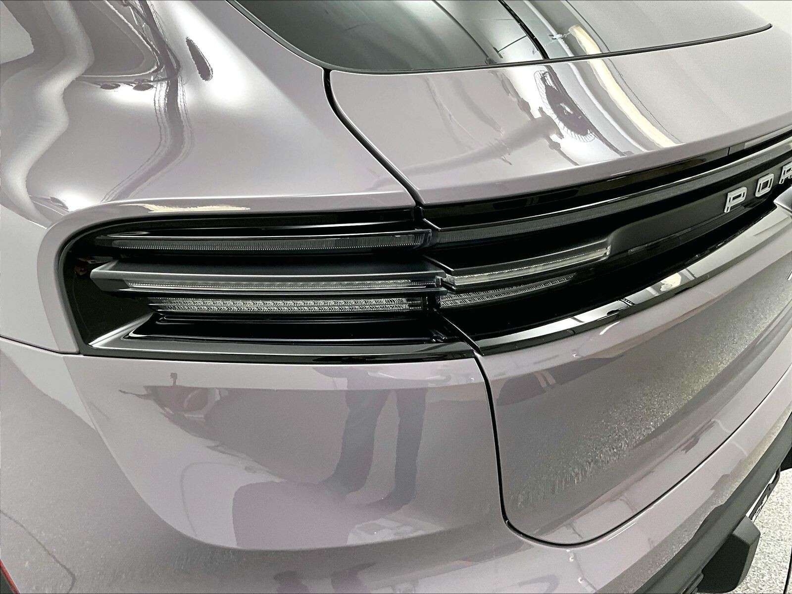 2025 Porsche Macan Electric 4 thumb 34