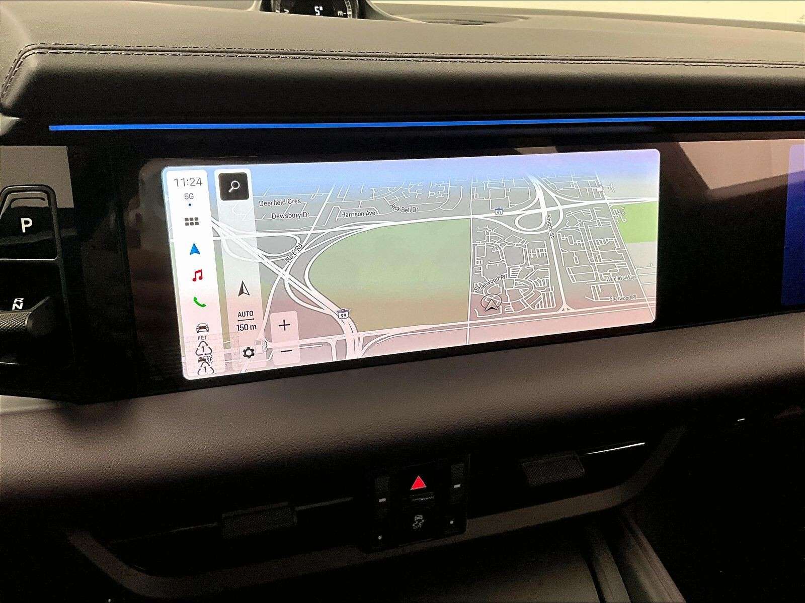2025 Porsche Macan Electric 4 thumb 22