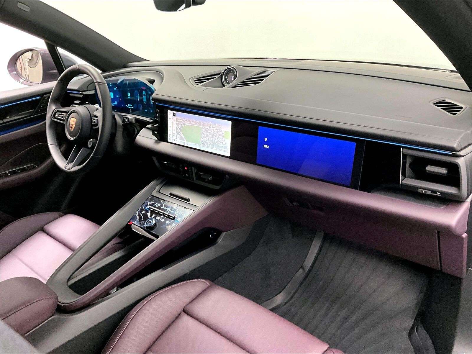 2025 Porsche Macan Electric 4 thumb 26