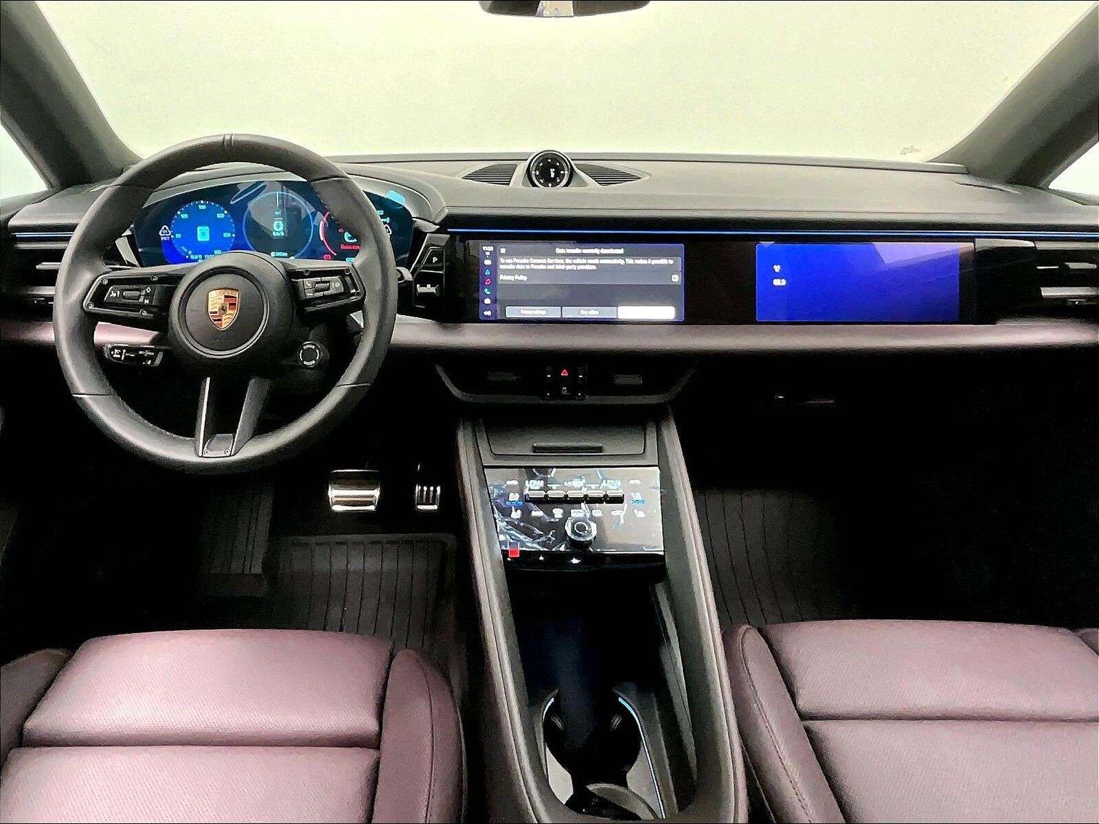 2025 Porsche Macan Electric 4 thumb 10
