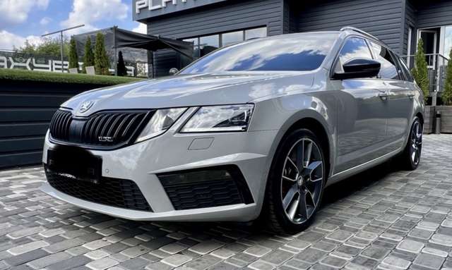 Imagine Skoda Octavia Combi 2.0 TSI DSG RS