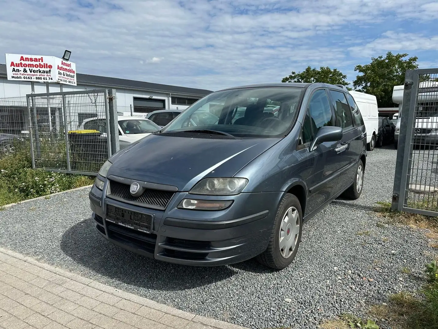 Fiat Ulysse 2.0 Multijet 16V Emotion | 7-Sitzer Gris - 1
