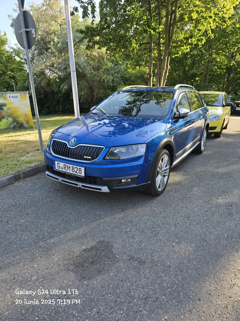 Skoda Octavia Combi 2.0 TDI (Green tec) 4x4 DSG Scout - 1