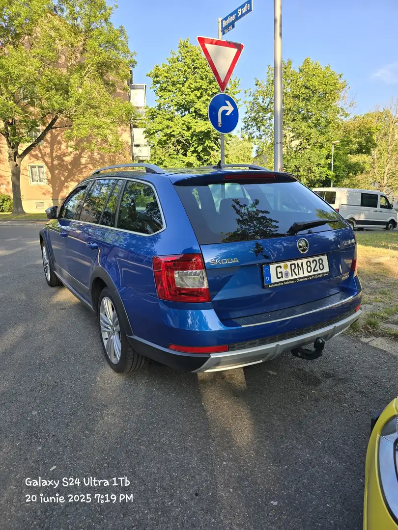 Skoda Octavia Combi 2.0 TDI (Green tec) 4x4 DSG Scout - 2