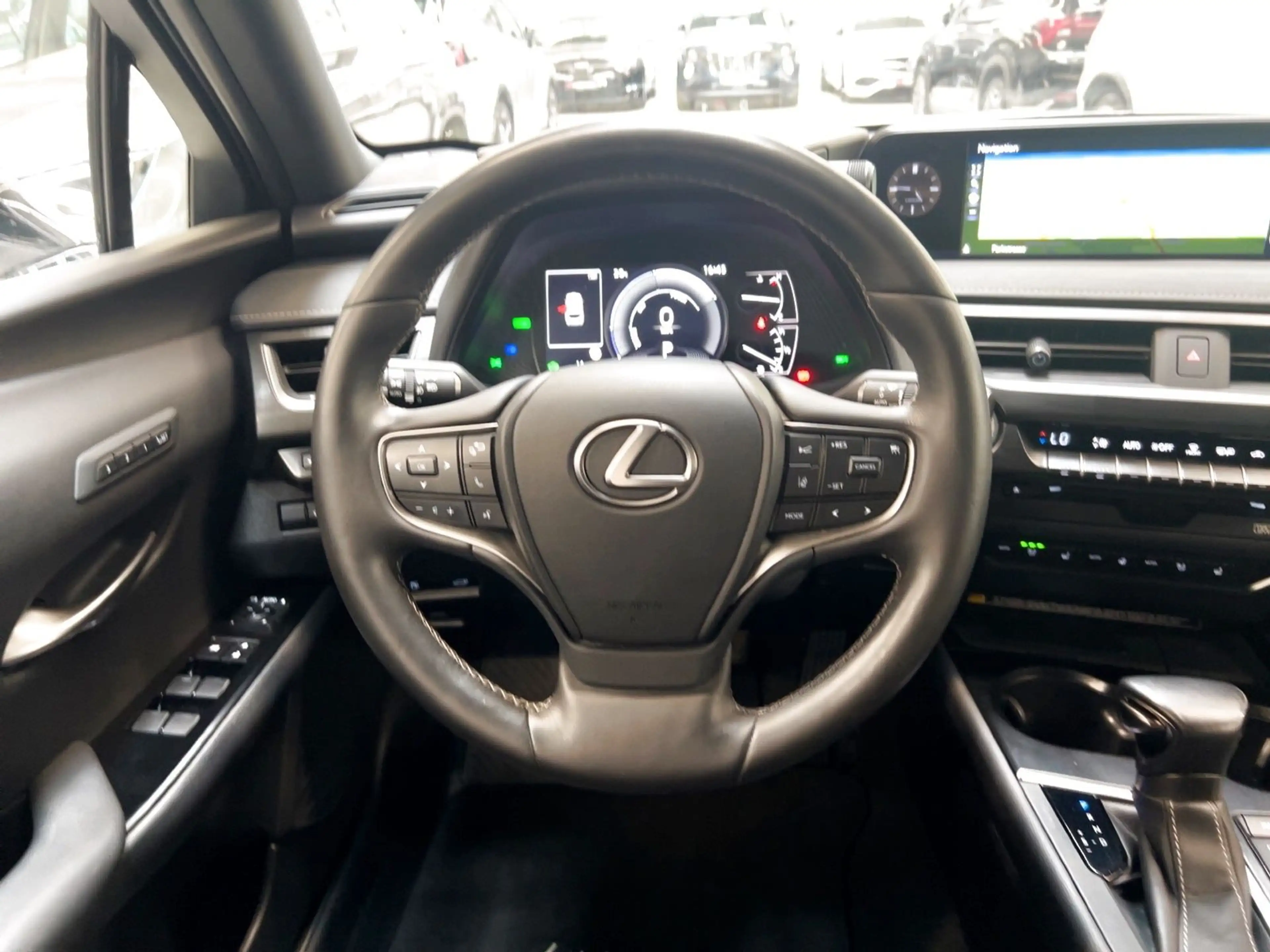 Lexus UX 250h Luxury Line|360°|Schiebedach — photo 10