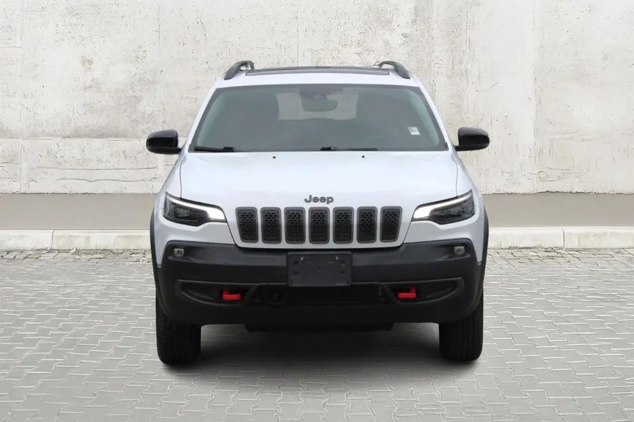 Jeep Cherokee снимка Jeep Cherokee