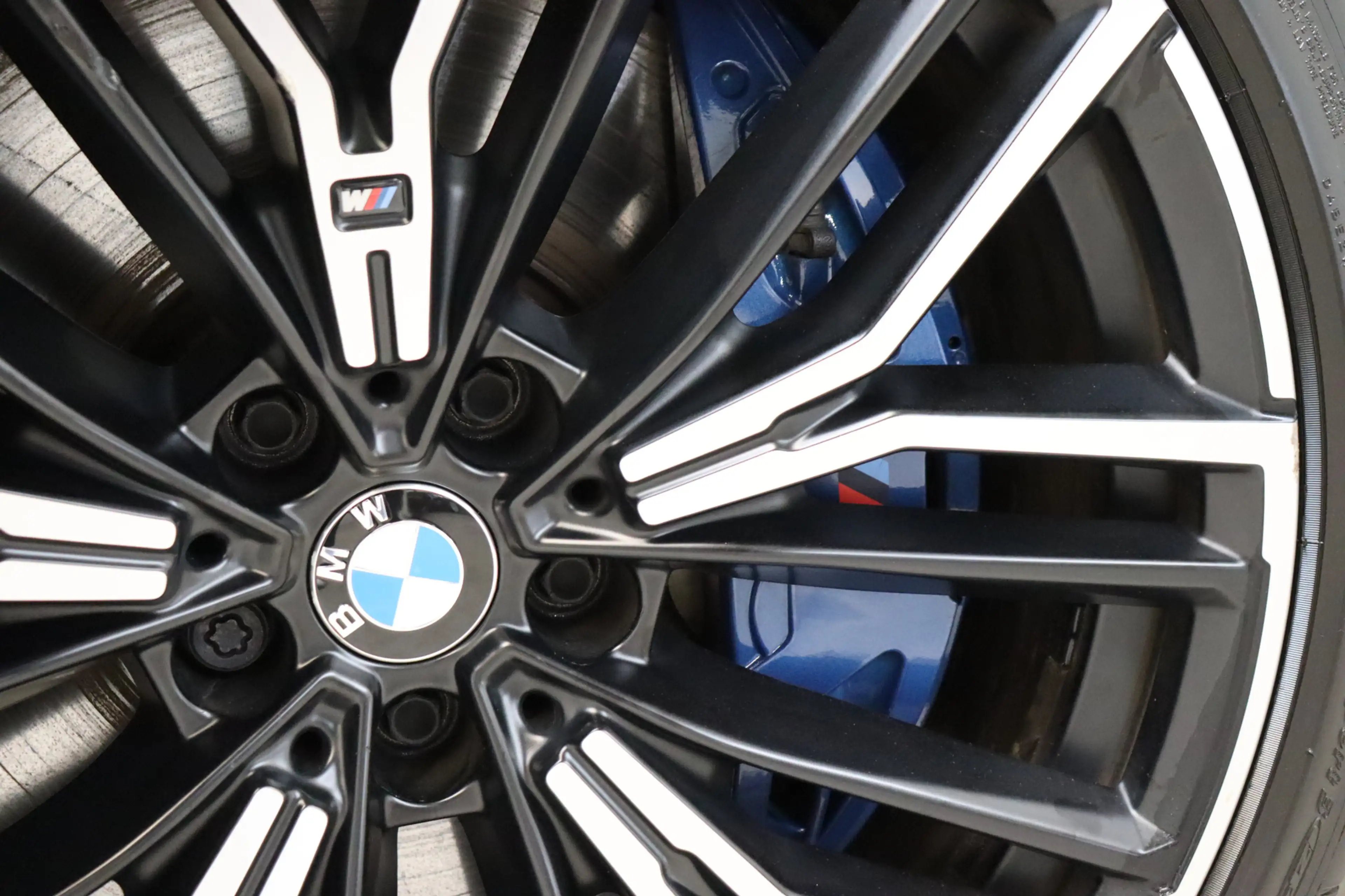 BMW 545 5 Serie 545e xDrive High Executive M Sport Pakket — photo 13