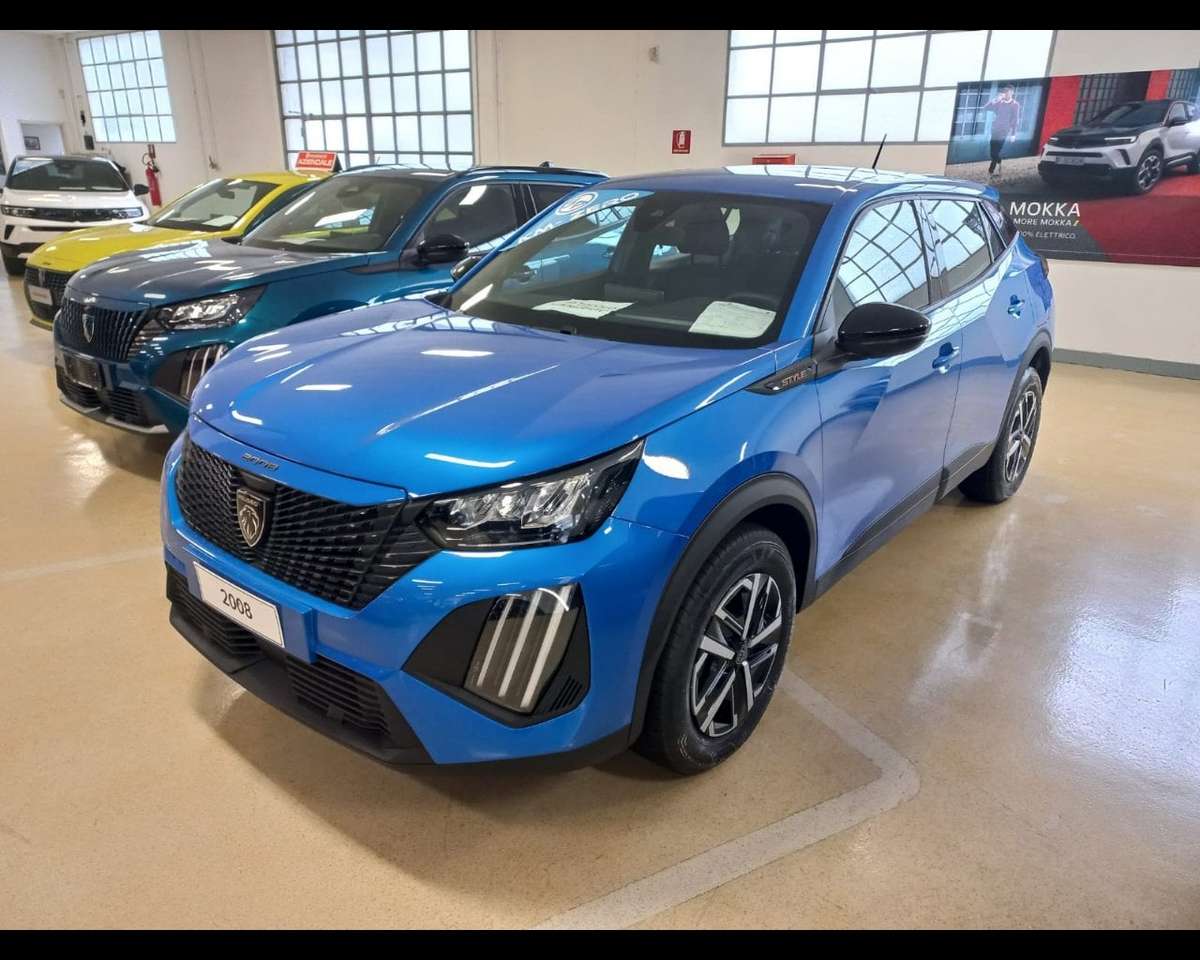 Peugeot 2008 Style Hybrid 136 e-DCS6
