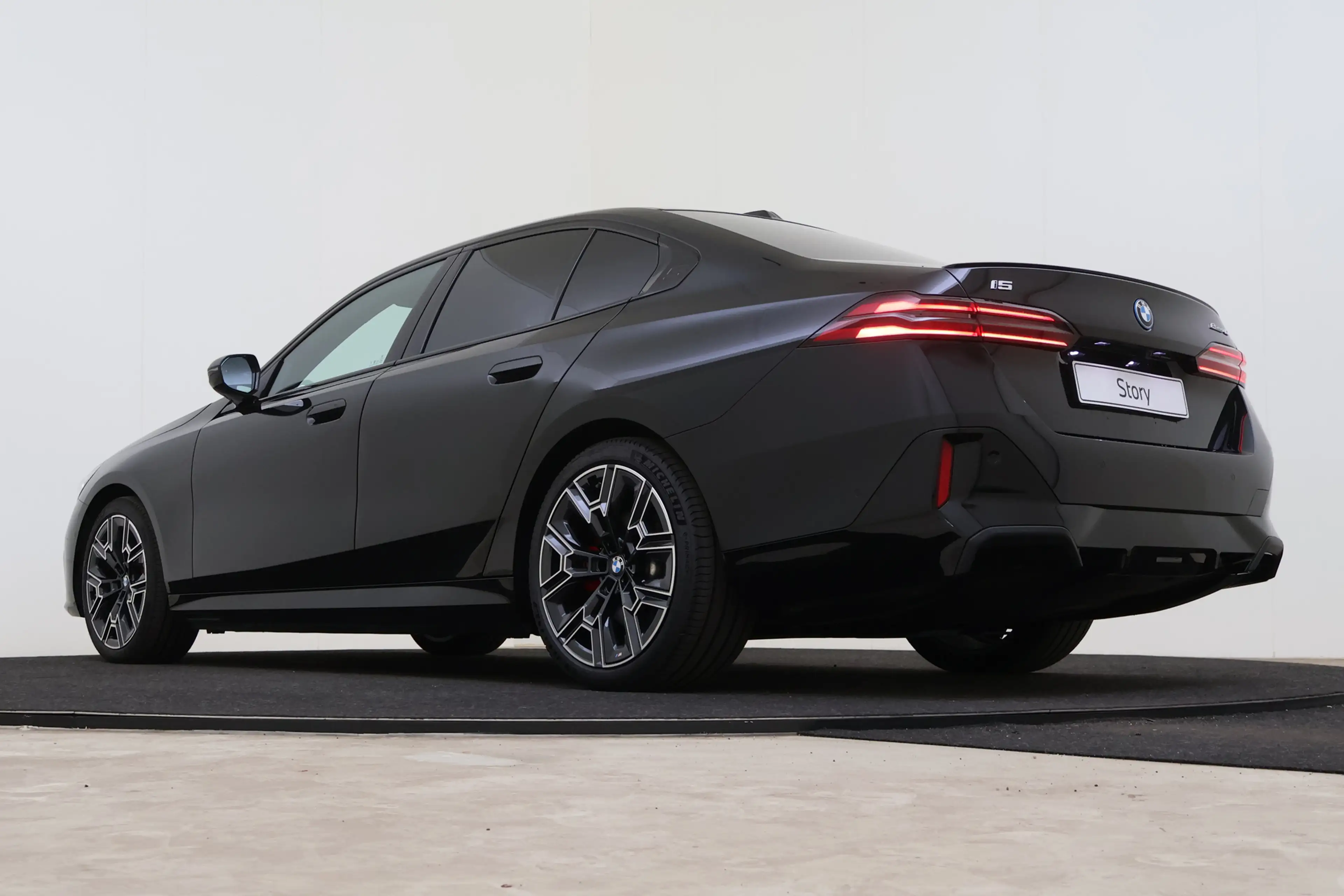 BMW i5 eDrive40 M Sport / Stoelverwarming / Achteruitrijc — photo 11