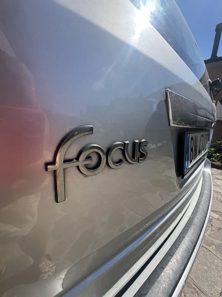 Ford Focus SW 1.8 td Ghia c/clima, foto 11