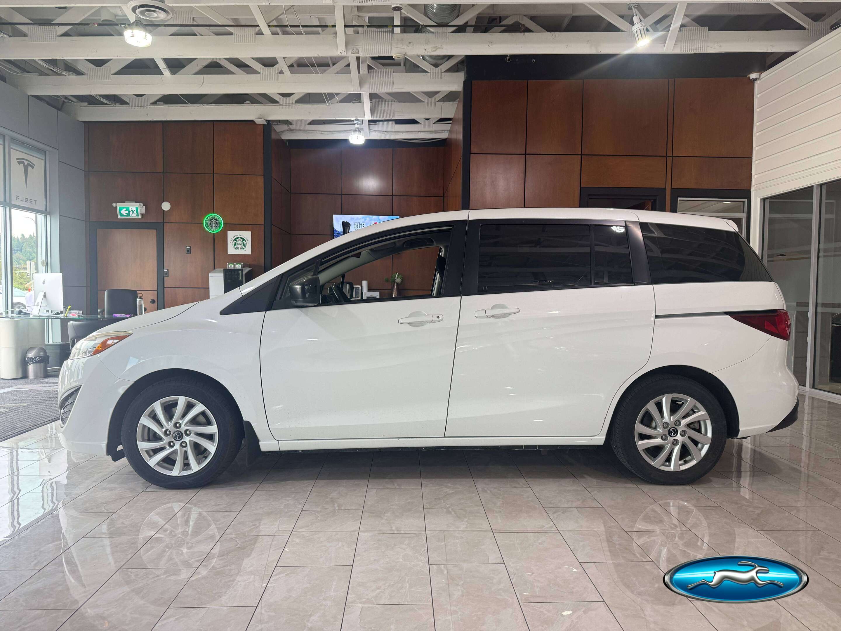 White 2017 Mazda MAZDA5 Minivan  Automatic