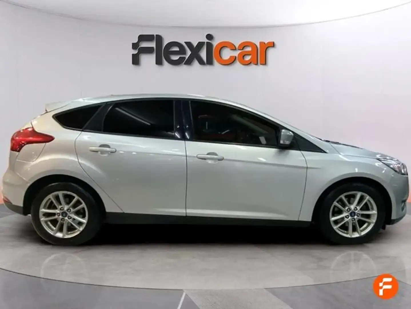 Ford Focus 1.0 Ecoboost Auto-S&S Business 125 Gris - 2