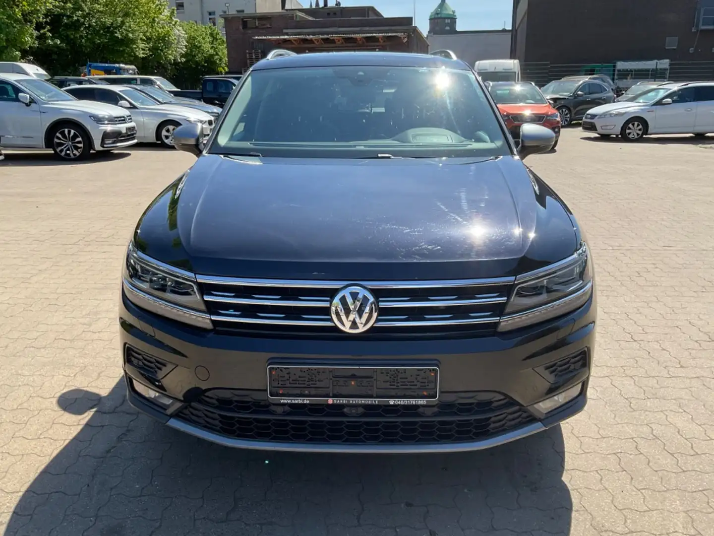 Volkswagen Tiguan Allspace Comfortline 4Motion Schwarz - 2