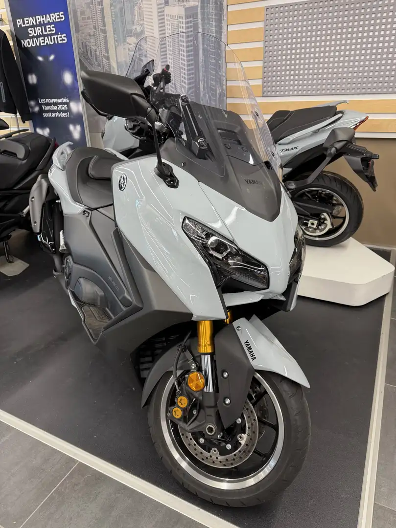Yamaha TMAX 560 Grigio - 1