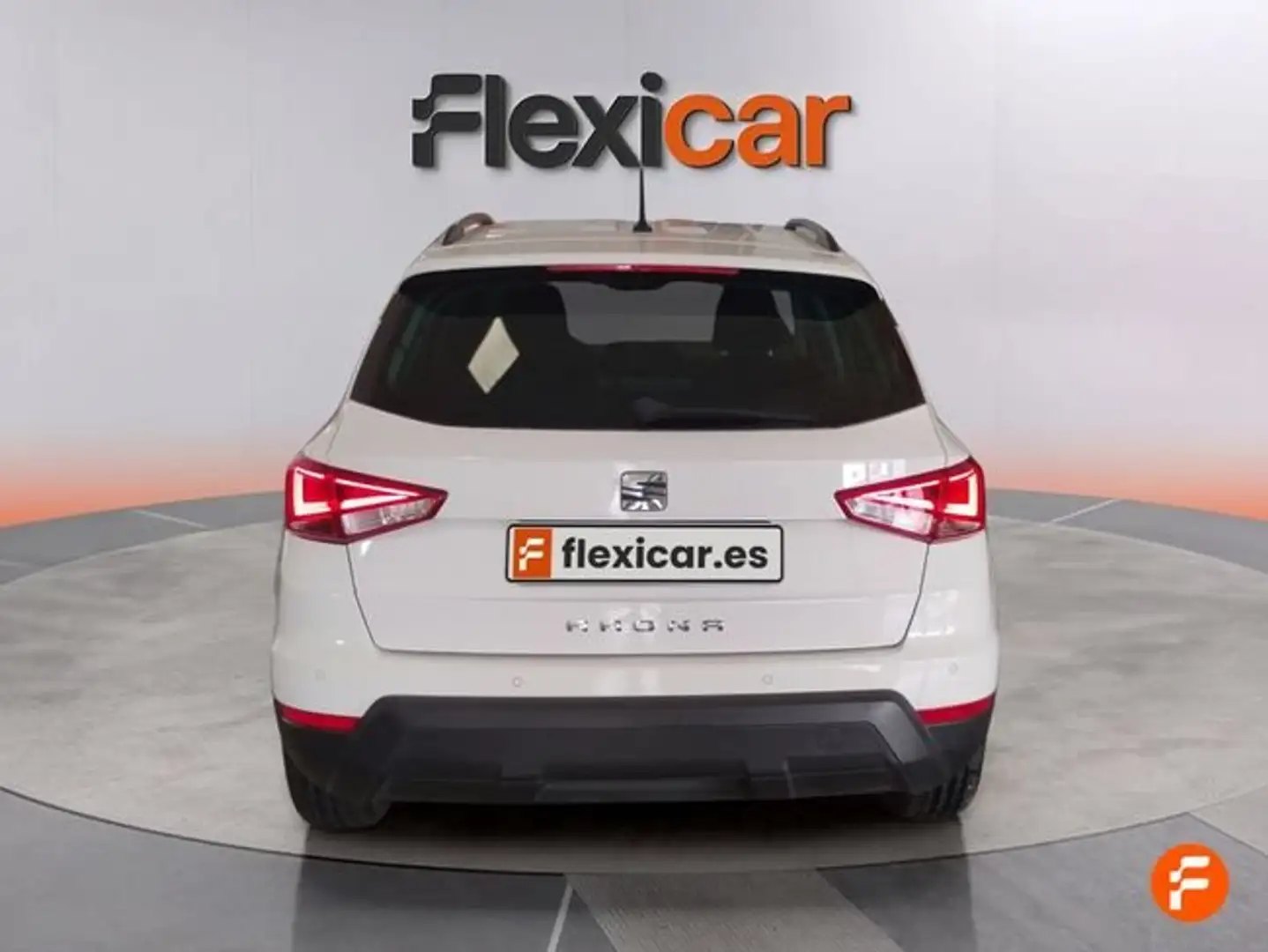 SEAT Arona 1.0 TSI Ecomotive S&S Style 95 Blanco - 2
