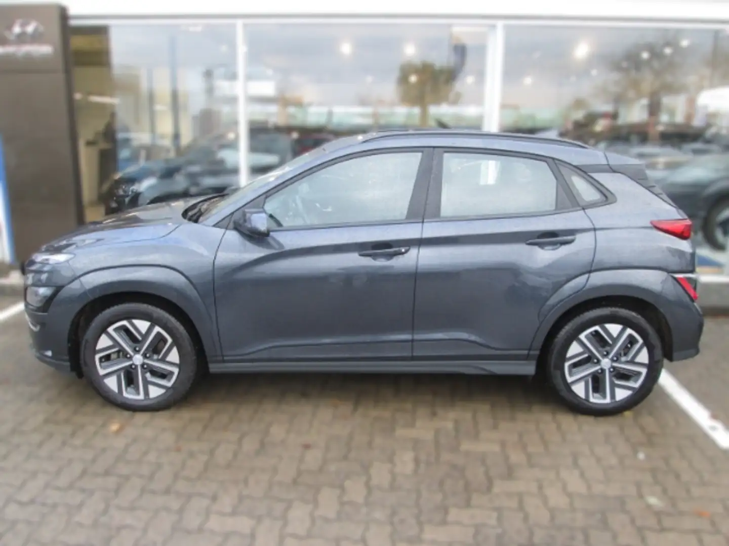 Hyundai KONA Select 2WD Kamera Android Apple CarPlay Schwarz - 2