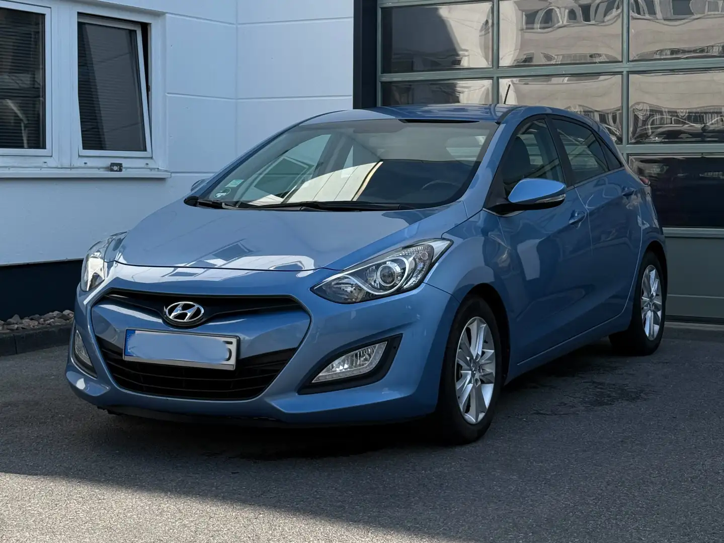 Hyundai i30 i30cw 1.4 CRDi Trend Blau - 1