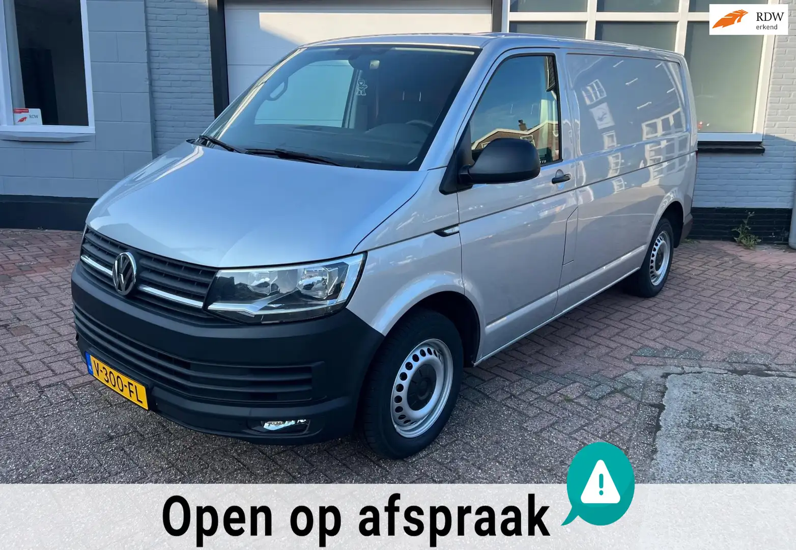 Volkswagen Transporter 2.0 TDI L1H1 Highline|Nieuwe Distributie|DSG|Cruis Zilver - 1