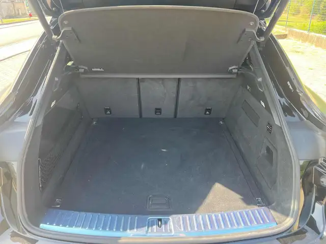 Porsche Cayenne view 5