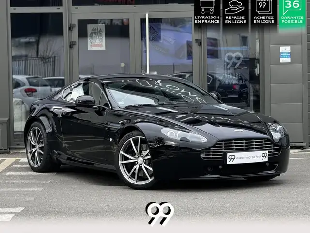 Aston Martin V8 COUPÉ - embrayage velocityap - siège chauffant - finition piano black - livraison - repr