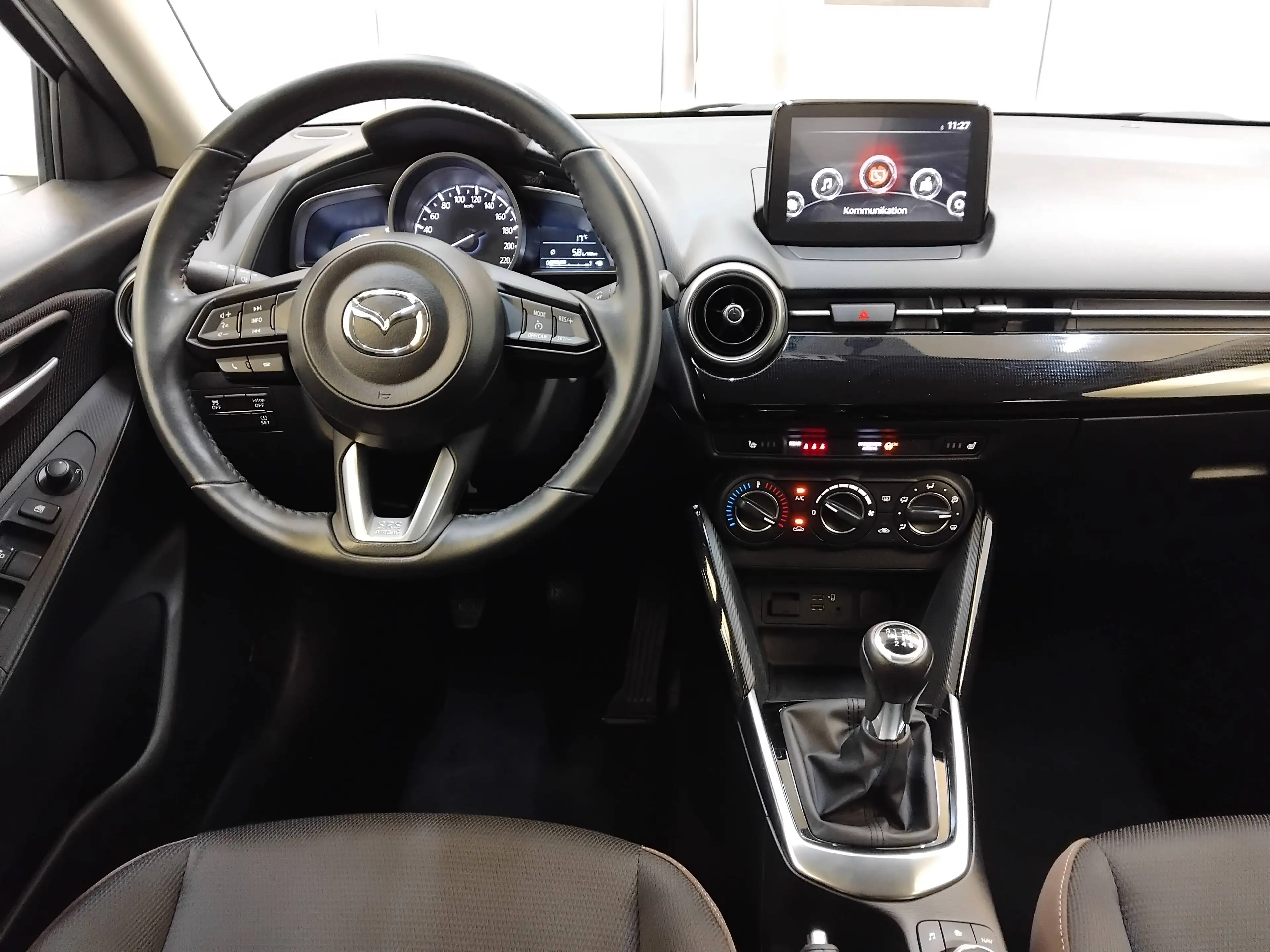 Mazda 2 SKYACTIV-G 90 6GS Ad'vantage — photo 9