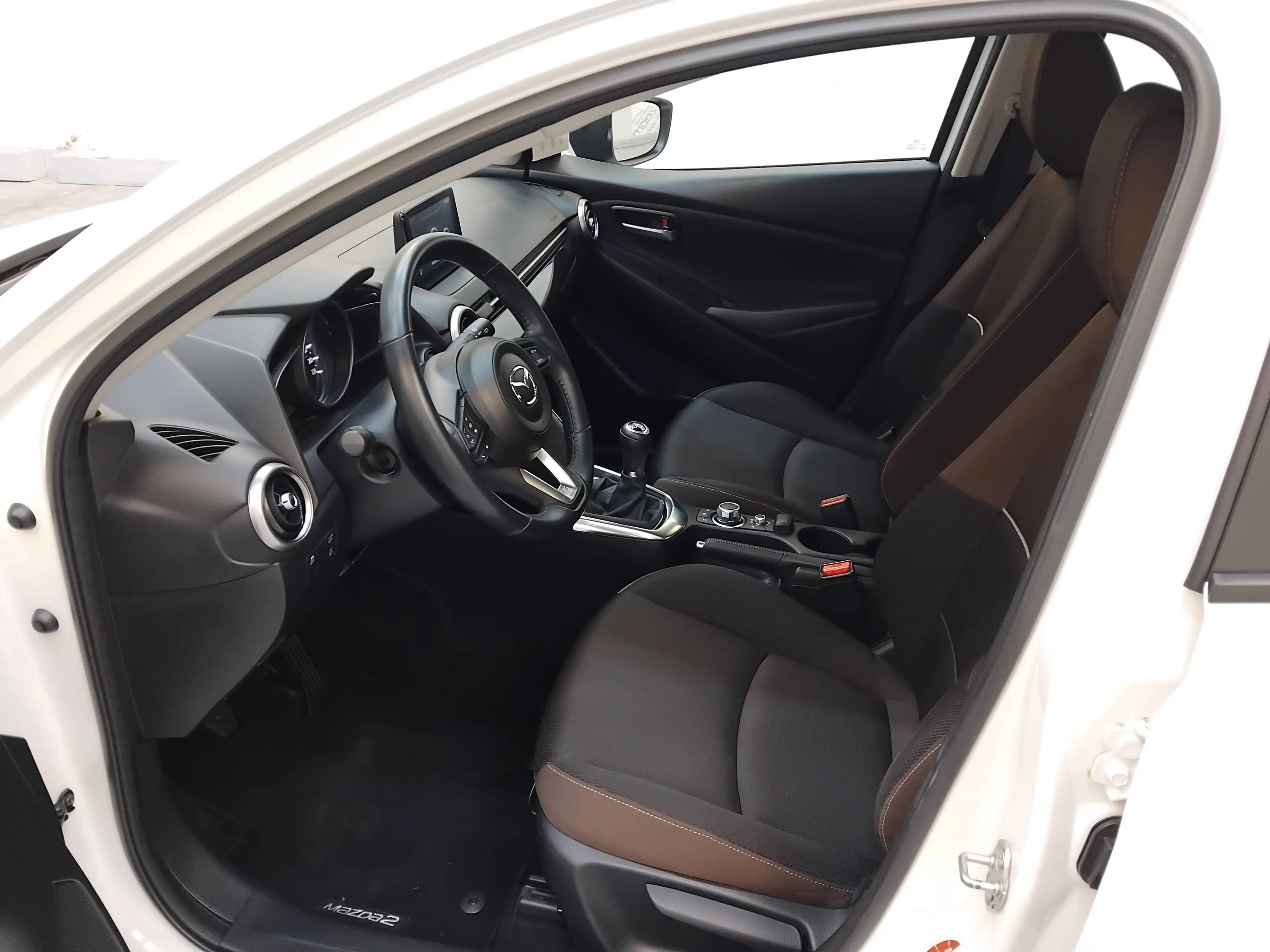 Mazda 2 SKYACTIV-G 90 6GS Ad'vantage — photo 10