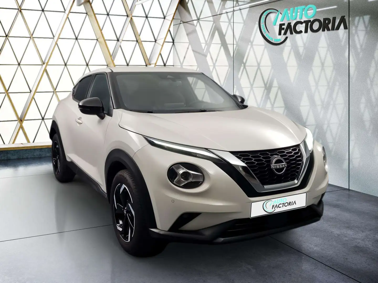Nissan Juke -32% 1.0 DIGT 114cv+MIRRORLINK+CAM+LED+Options Beige - 2