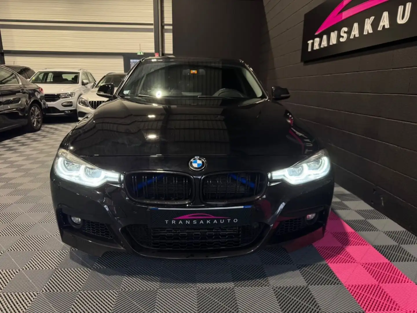 BMW 318 SERIE F30 LCI2 318d 150ch BVA8 M Sport Schwarz - 2