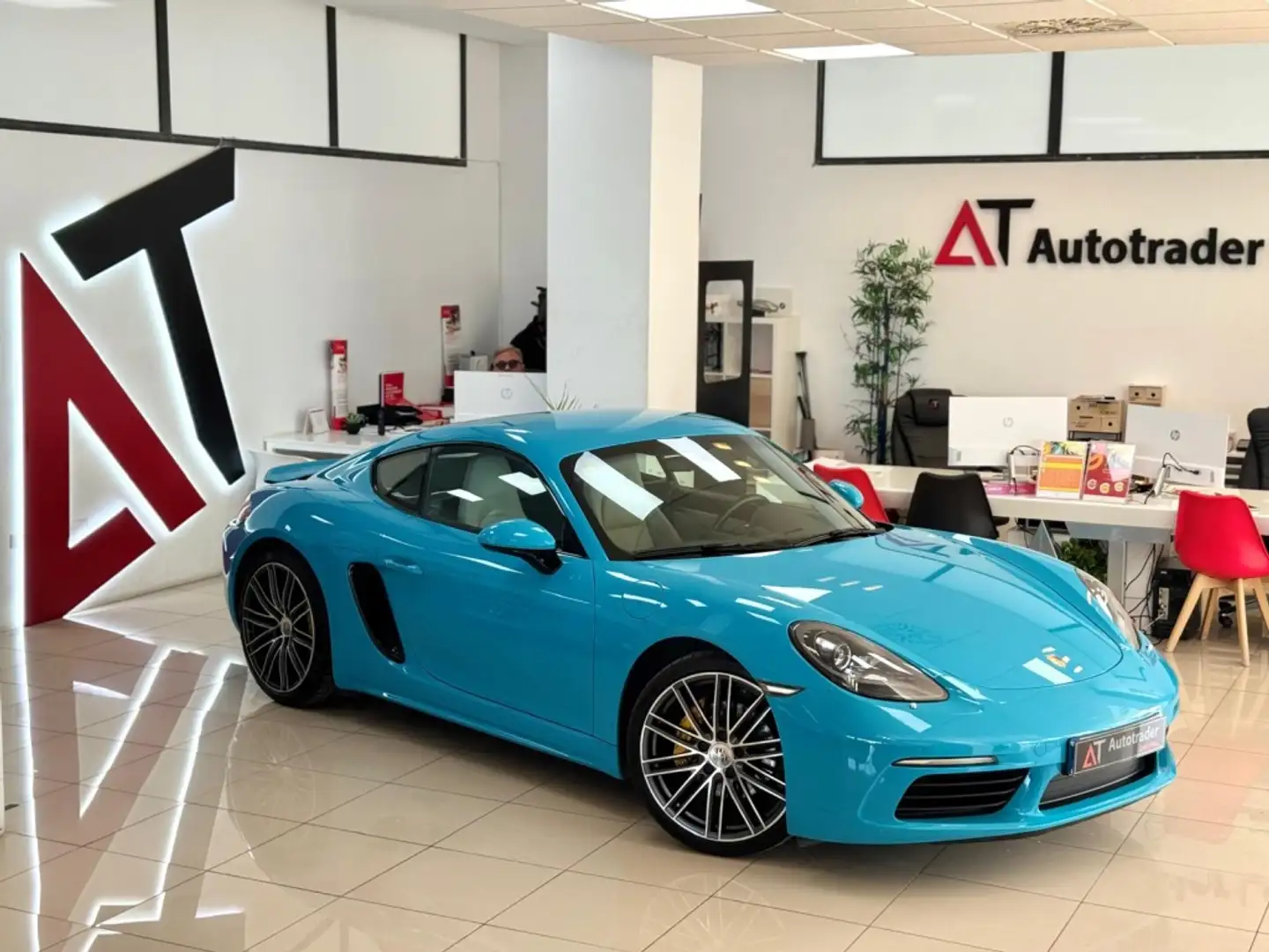 Porsche Cayman PDK Azul - 1