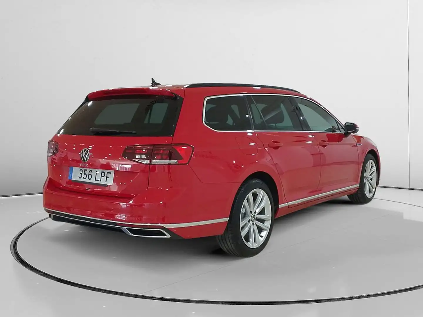 Volkswagen Passat Variant GTE 1.4 TSI e-Power Rojo - 2
