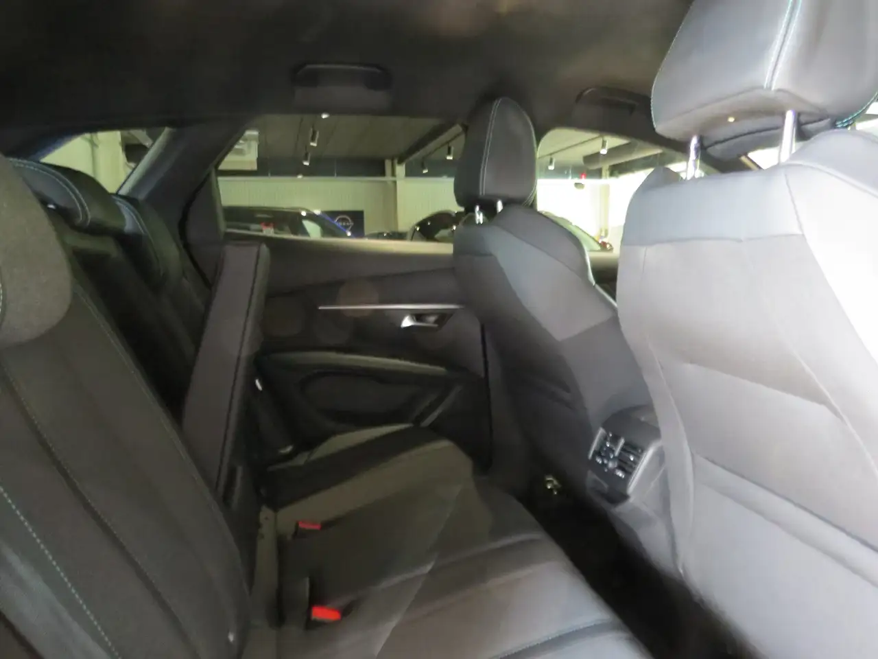 Peugeot 3008 3008 1.2 PureTech Allure Pack 7
